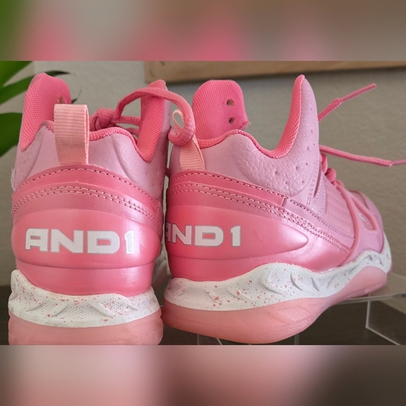 And1 Girls pink and white High Top sneakers size 1. - Picture 2 of 9